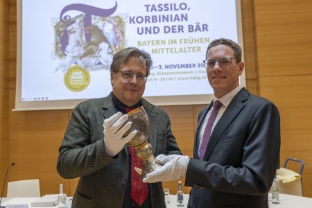 Tassilo-Liutpirc-Kelch im Original zum ersten Mal in Bayern 
