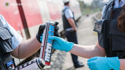 Aus bayerischen Polizeiberichten | Graffitisprayer in München geschnappt – Schäden von über einer Million Euro jährlich