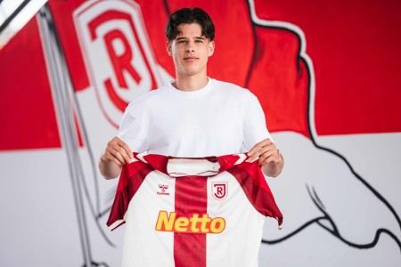 SSV Jahn legt mit Offensivspieler Z&eacute;t&eacute;ny J&aacute;n&oacute; nach