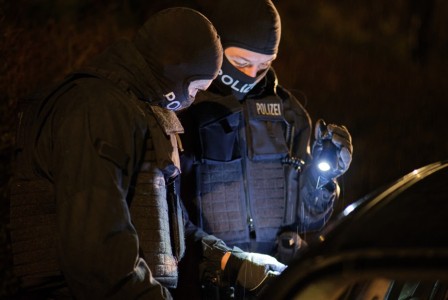 Aus bayerischen Polizeiberichten | Schlag gegen mutmaßliche Schleuserbande