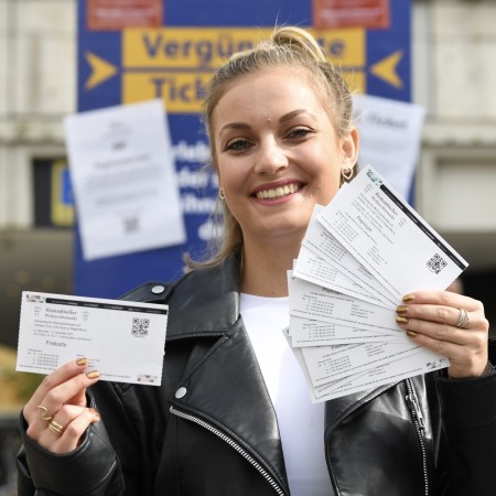 "Romantischer Weihnachtsmarkt" - Geld sparen und Gutes tun