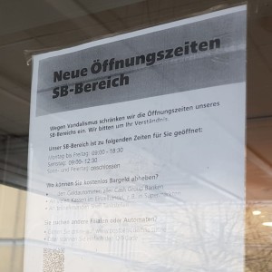 Nachgefragt | Vandalismus in Postfiliale – Regensburger Bahnhofsviertel verwahrlost weiter völlig ungebremst