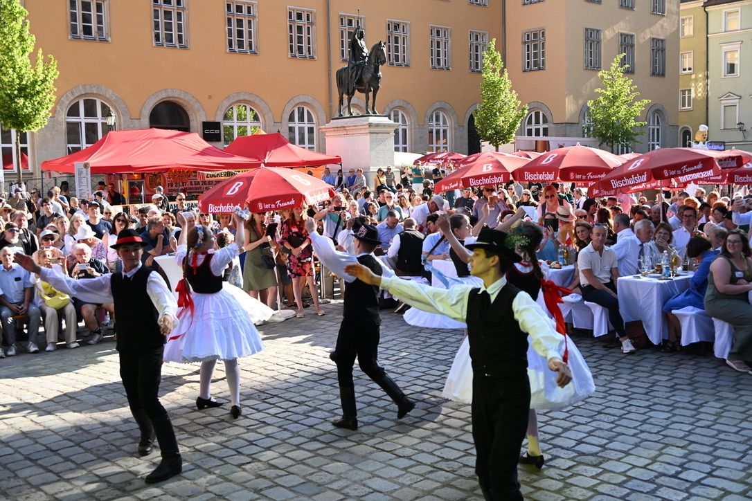 Nachgefragt | Toiletten, Parkgebühren und Kriminalität – das Bürgerfest unter der Lupe