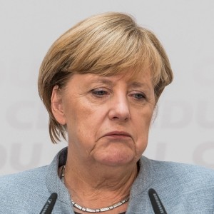 In & Out | Missglückter Kaffeeklatsch mit Tante Merkel