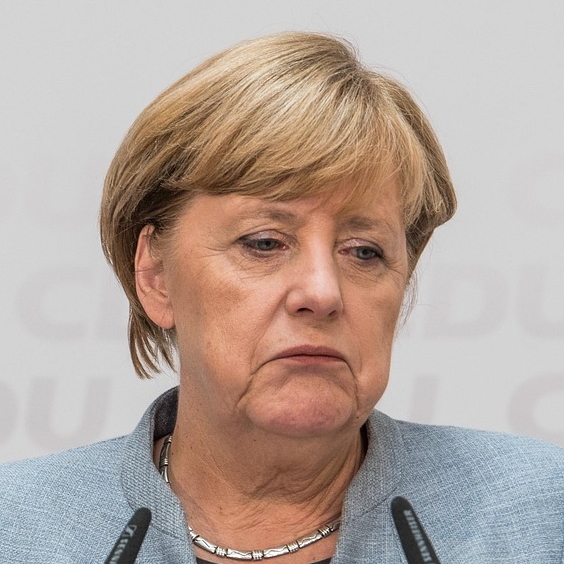 In & Out | Missglückter Kaffeeklatsch mit Tante Merkel