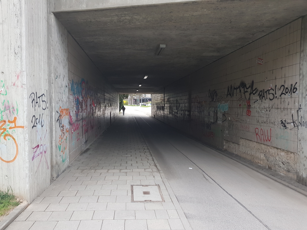 Aus bayerischen Polizeiberichten | Versuchte Vergewaltigung durch zwei Tunesier in Regensburger Unterf&uuml;hrung